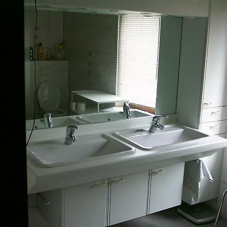 Le Dortoir De L'ecurie Du Bois Dore Hostel Baelen